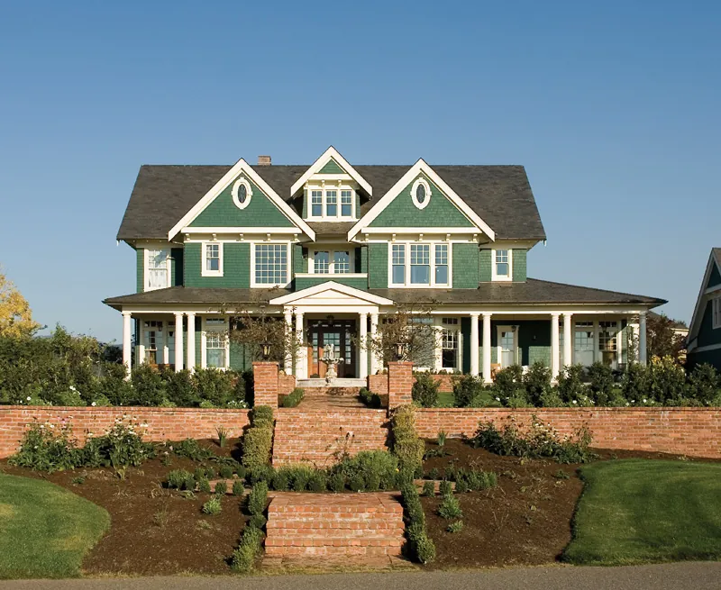 Grand Styled Home With Craftsman And Sourthern Outlooks