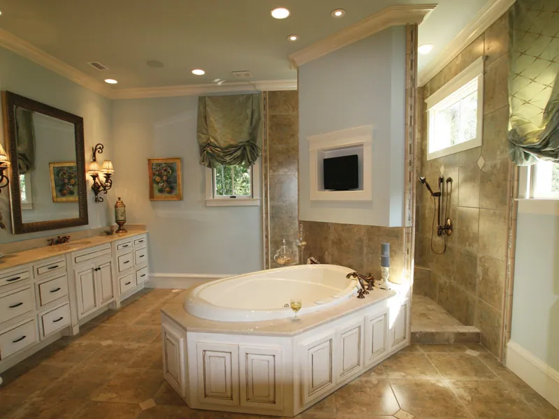Luxury House Plan Master Bathroom Photo 11 - Briley Southern Craftsman Home 024S-0025 - Search House Plans and More