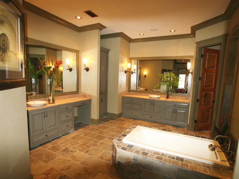 Vacation House Plan Master Bathroom Photo 02 - Dickerson Creek Rustic Home 024S-0026 - Search House Plans and More