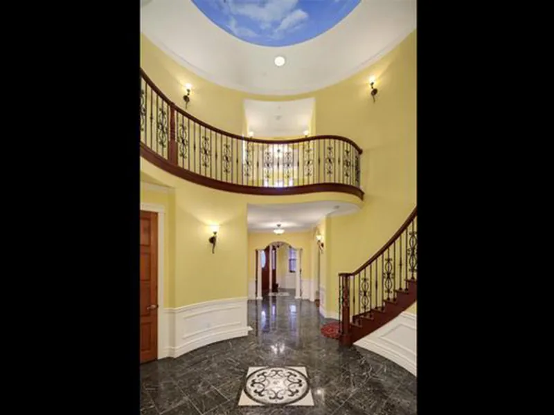 European House Plan Foyer Photo - Geyer Victorian Home 071S-0007 - Search House Plans and More