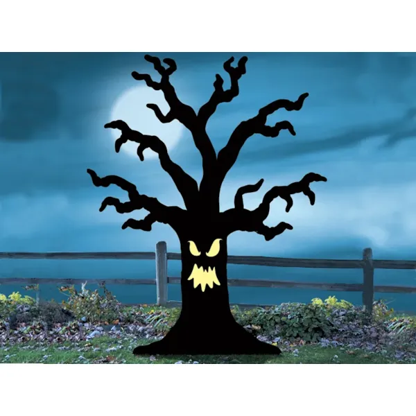 Sppoky tree yard art pattern adds a haunted effect to your yard