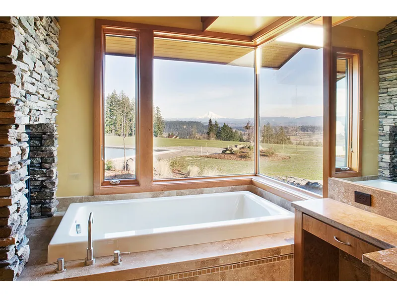 Mountain House Plan Master Bathroom Photo 01 - Crane Grove Ranch Home 011S-0003 - Search House Plans and More