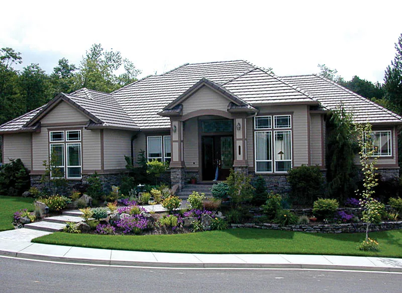 Craftsman House Plan Front of Home - Grass Valley Manor Luxury Home 011S-0008 - Search House Plans and More