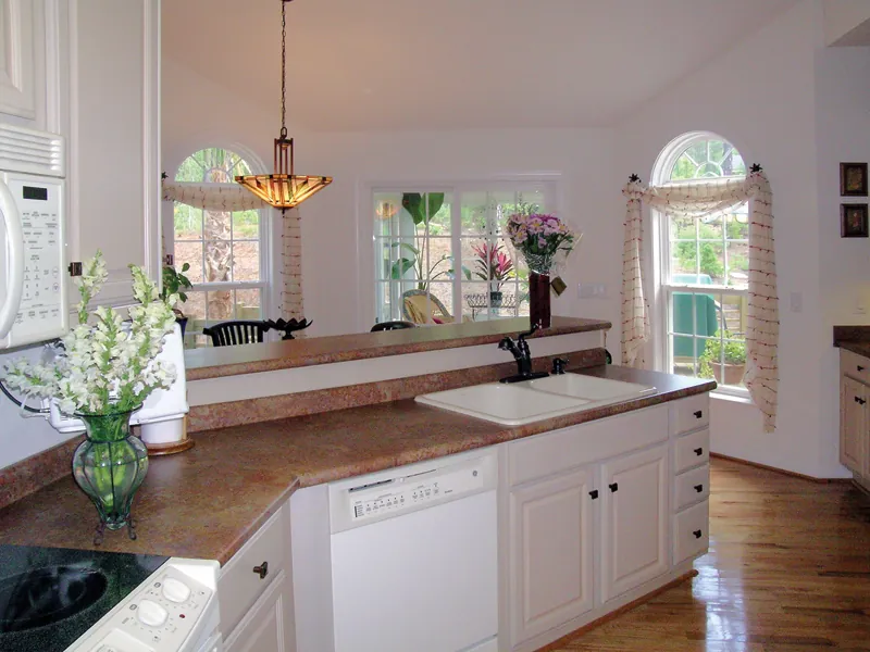 Traditional House Plan Kitchen Photo 02 - Sebring Distinctive Ranch Home 016D-0047 - Shop House Plans and More
