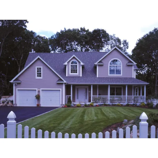 Nice Country Style Home With Two Garages