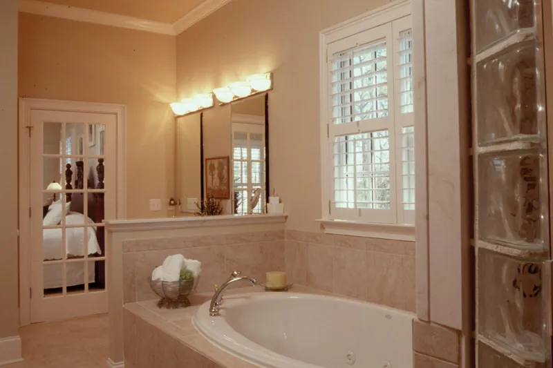 Lowcountry House Plan Master Bathroom Photo 01 - Heritage Manor Southern Home 024S-0001 - Search House Plans and More