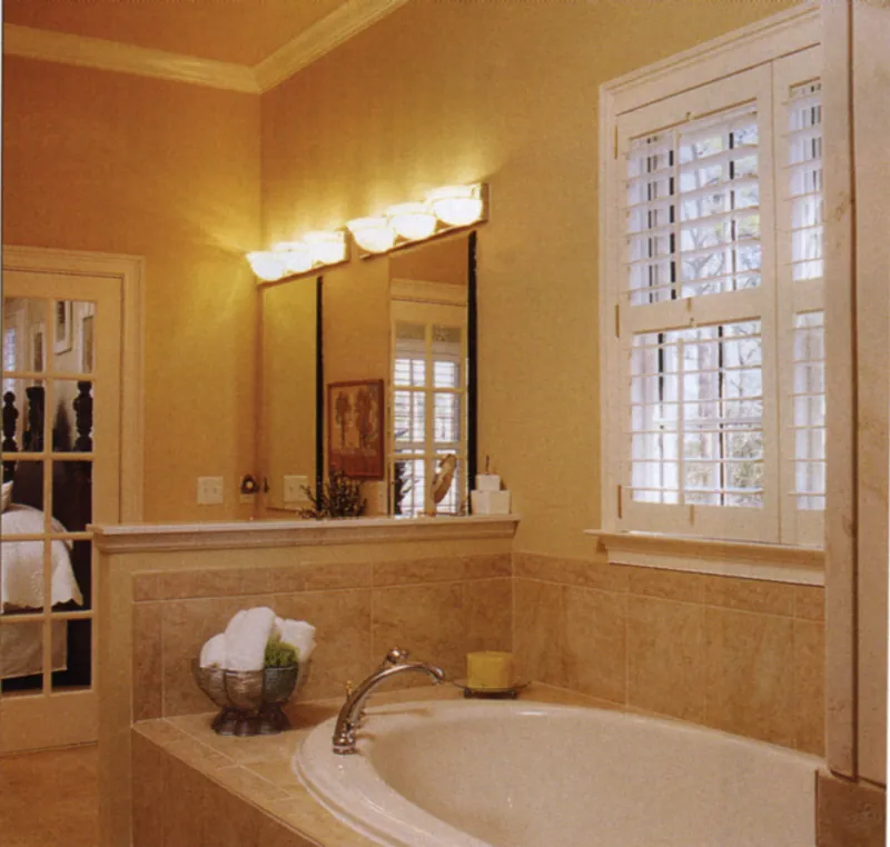 Country House Plan Master Bathroom Photo 02 - Heritage Manor Southern Home 024S-0001 - Search House Plans and More