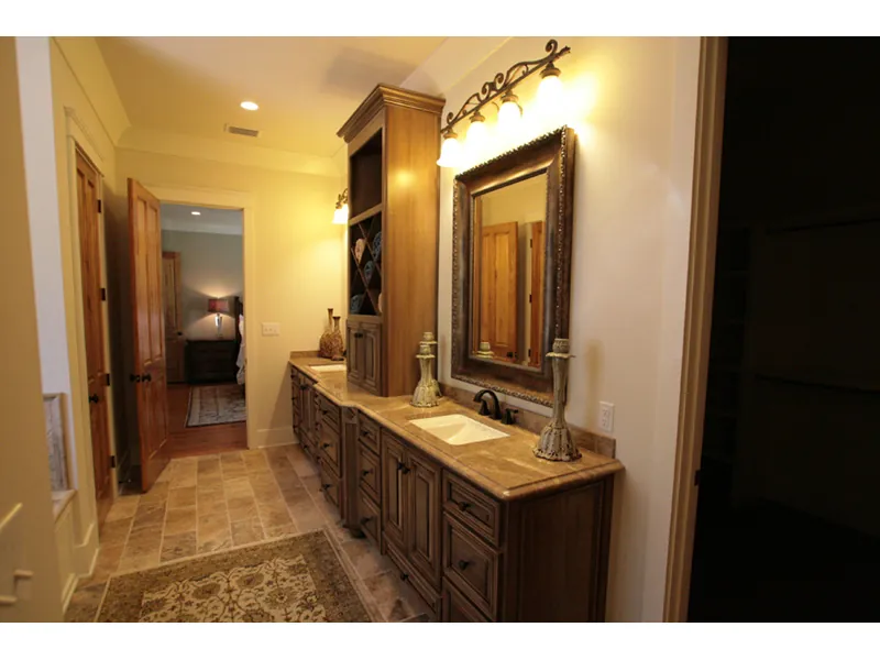 Bathroom Photo 02 - Dianne Hill Lowcountry Home 024S-0029 - Search House Plans and More
