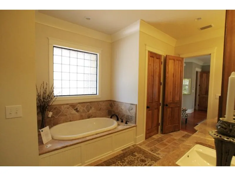 Master Bathroom Photo 01 - Dianne Hill Lowcountry Home 024S-0029 - Search House Plans and More