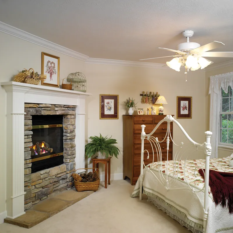 Master Bedroom Photo 01 - Troy Arts And Crafts Home 032D-0025 - Shop House Plans and More