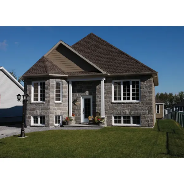 Lovely Bay Window Decorates This Narrow Lot Home