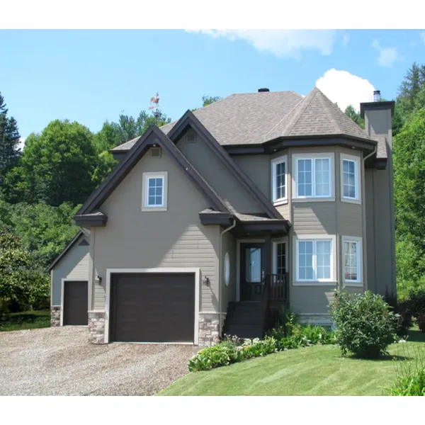 Traditional Two-Story Home With Double Bay