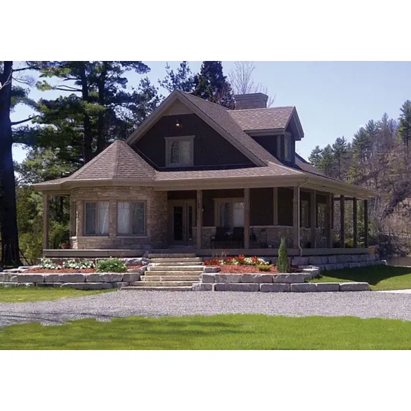 Distinctive Bay Window Brightens This Country Design