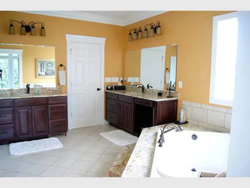 Ranch House Plan Bathroom Photo 01 - Jenwick Traditional Home 055D-0054 - Search House Plans and More