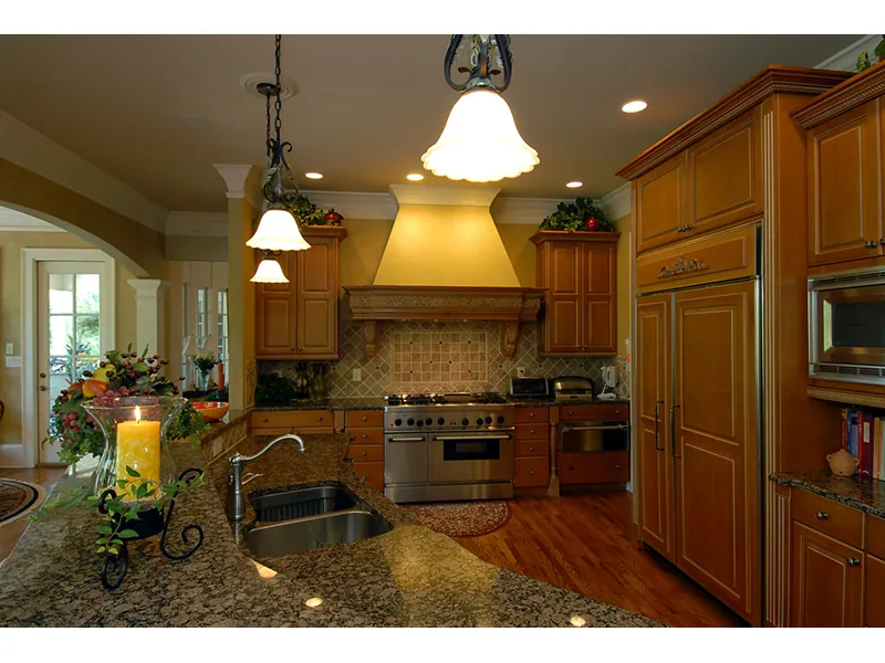 Traditional House Plan Kitchen Photo 05 - Bayonet Luxury Home 056S-0001 - Shop House Plans and More