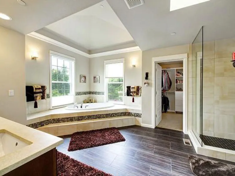 Traditional House Plan Master Bathroom Photo 02 - Helm Luxury Home 071D-0136 - Search House Plans and More