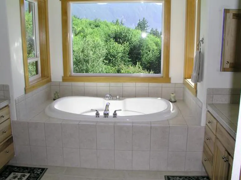 Ranch House Plan Master Bathroom Photo 02 - Malton Ridge Luxury Home 071D-0223 - Shop House Plans and More