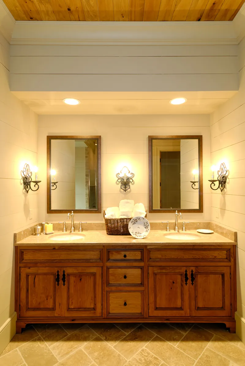 Rustic House Plan Bathroom Photo 01 - Humphrey Creek Rustic Home 082S-0002 - Search House Plans and More