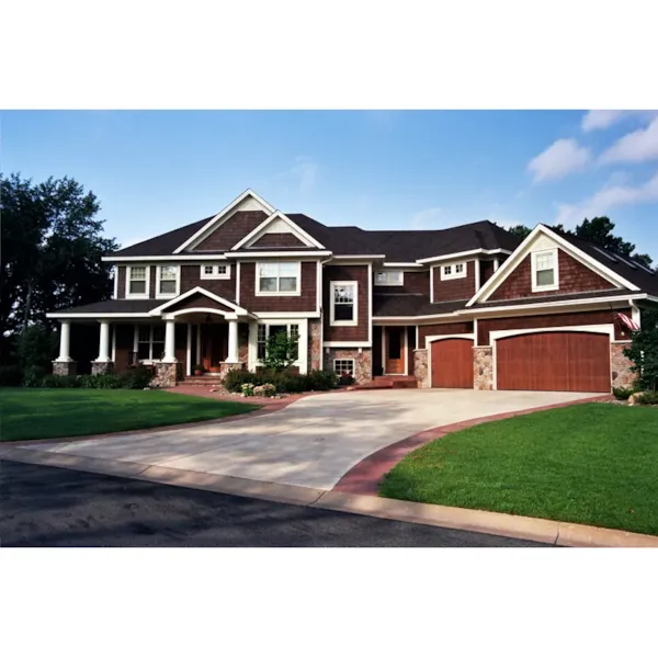 Massive Two-Story Has Impressive Craftsman Qualities