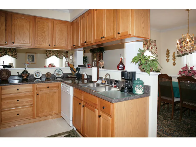 Kitchen Photo 02 - Sommers Landing Ranch Home 137D-0087 - Shop House Plans and More