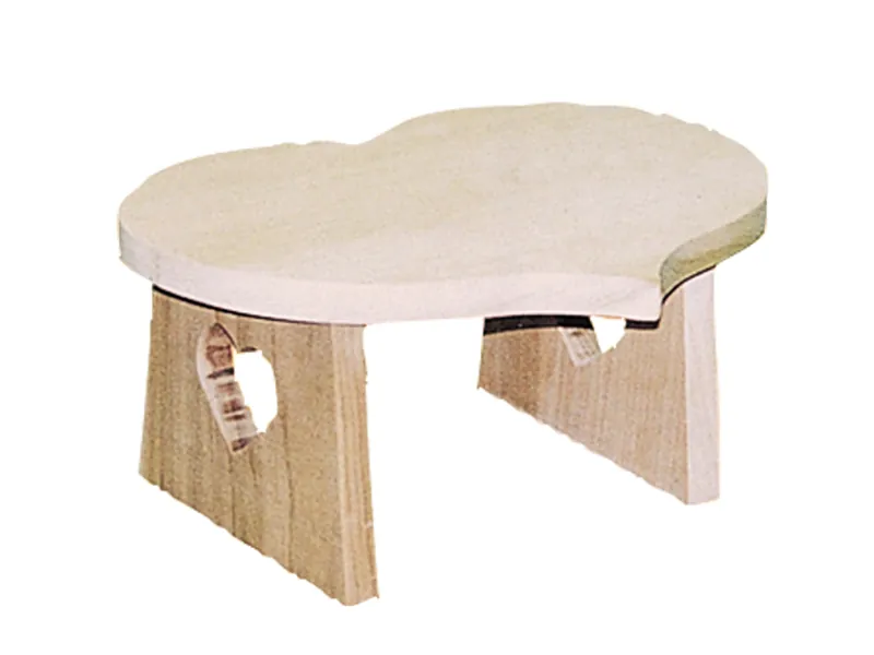 This heart-shaped stool is the perfect item for a children's bedroom